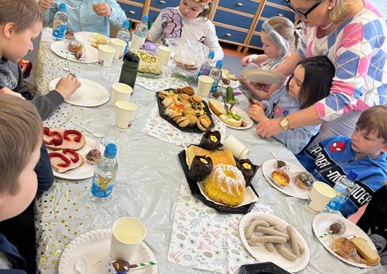 Smaczna lekcja tradycji w klasie 1A